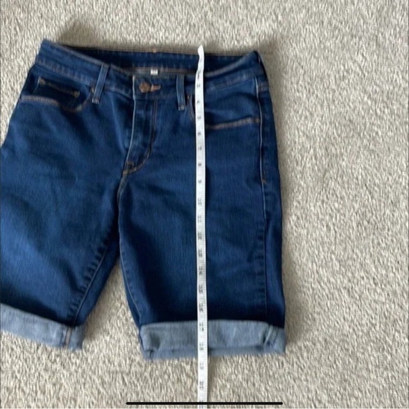 Levi's Women's Stretch Bermuda Shorts - Picture 5 of 9